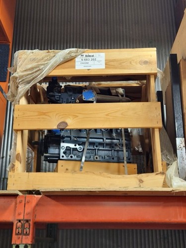 Bobcat engine v2203 part - bobcat, t2
