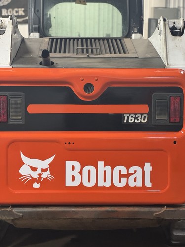 Bobcat rear engine door decal - engine,